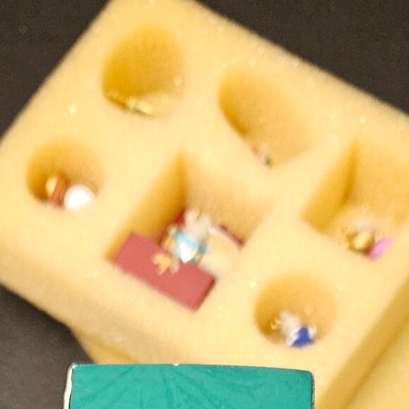 Hallmark Keepsake 1995 “Tiny Treasures” Set of 6 Ornaments – Miniature Set - Picture 2 of 16